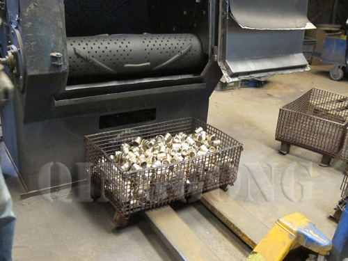 Bolts and nuts shot blasting machine